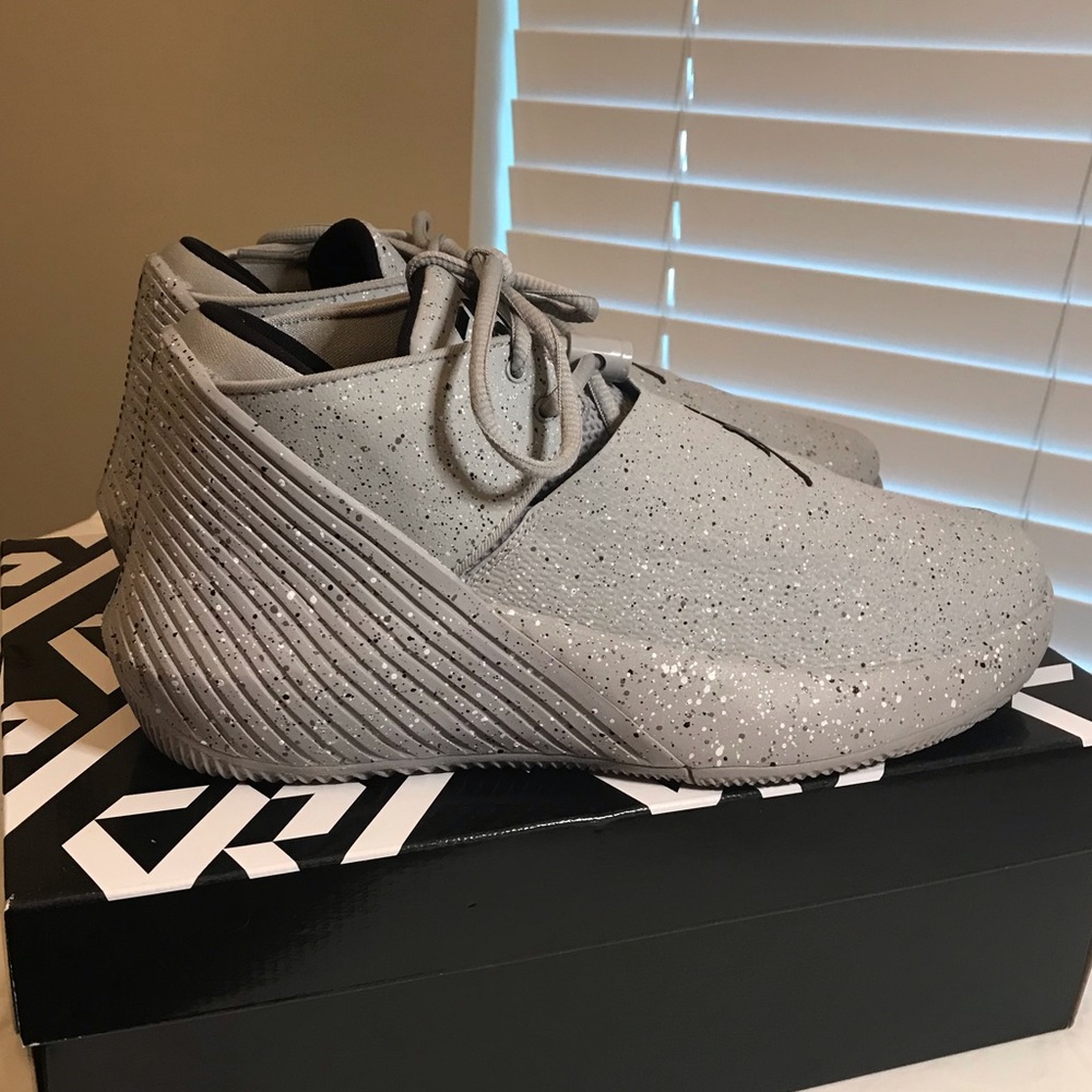 SZ 10 Men's Jordan Why Not Zero.1 Low Grey EUC